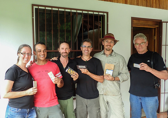 Pura Vida-040113